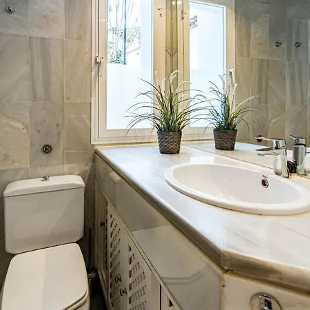 3 Townhouse With Private Garden In * Marbella