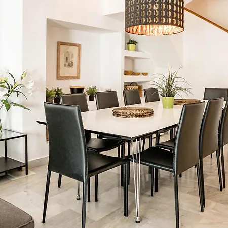 3 Townhouse With Private Garden In * Marbella