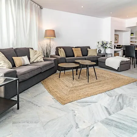 度假居 3 Townhouse With Private Garden In 马尔韦利亚