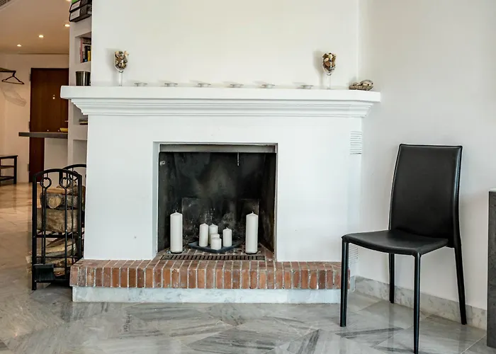 3 Townhouse With Private Garden In بيت للعطل ماربيا